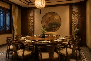 Không gian phòng riêng sang trọng, bàn tròn trống, ánh sáng ấm áp, trang trí tinh tế kiểu Việt Nam, tạo cảm giác riêng tư cho buổi gặp mặt quan trọng
